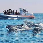 Beachfront Luxury - Sea View Balcony, Private Garage, Wifi, Ac Apartmán Portimão