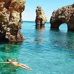 Beachfront Luxury - Sea View Balcony, Private Garage, Wifi, Ac * Portimão