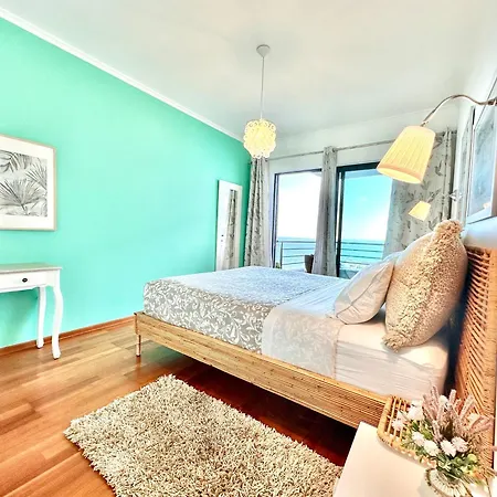 Апартаменты Luxury Seaview *