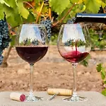 Lägenhet Beachfront Luxury - Sea View Balcony, Private Garage, Wifi, Ac *