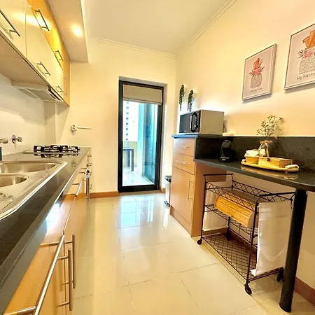 Myocean Luxury L Huge Panoramic Sea View Balcony & Private Garage Apartment Portimao