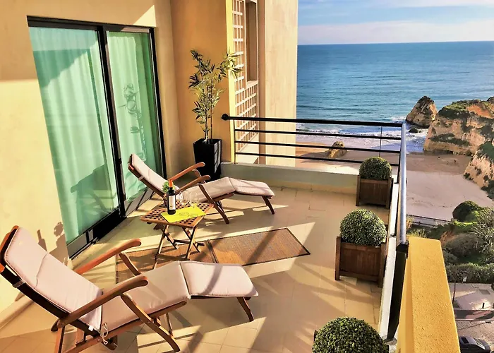 Luxury Seaview - Balcony Facing Ocean, Private Garage, Wifi, Ac