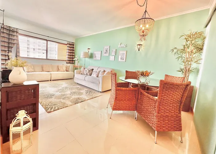 Luxury Seaview - Balcony Facing Ocean, Private Garage, Wifi, Ac *