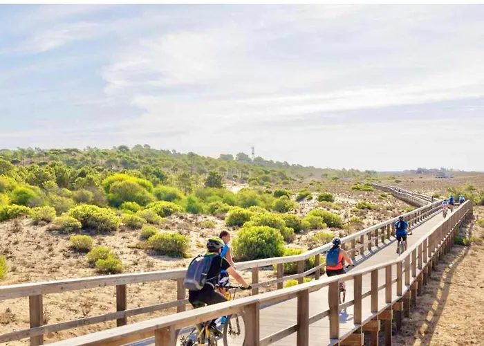 Luxury Seaview - Balcony Facing Ocean, Private Garage, Wifi, Ac Apartment *