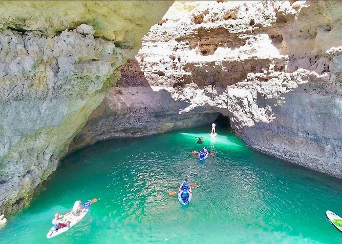 Beachfront Luxury - Sea View Balcony, Private Garage, Wifi, Ac Apartamento *