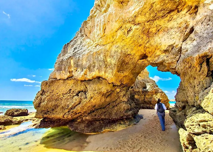 Beachfront Luxury - Sea View Balcony, Private Garage, Wifi, Ac * Portimão