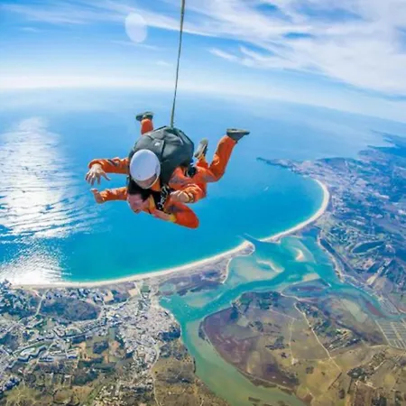 Luxury Seaview Апартаменты